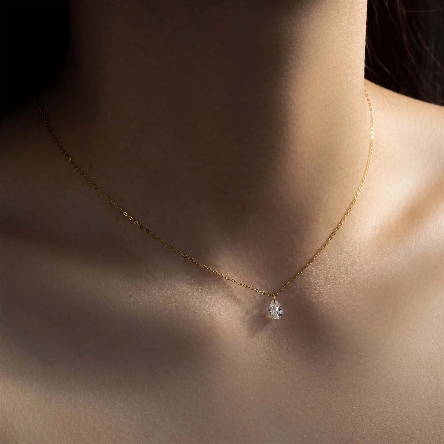 925 Sterling Silver Zircon Waterdrop Pendant
