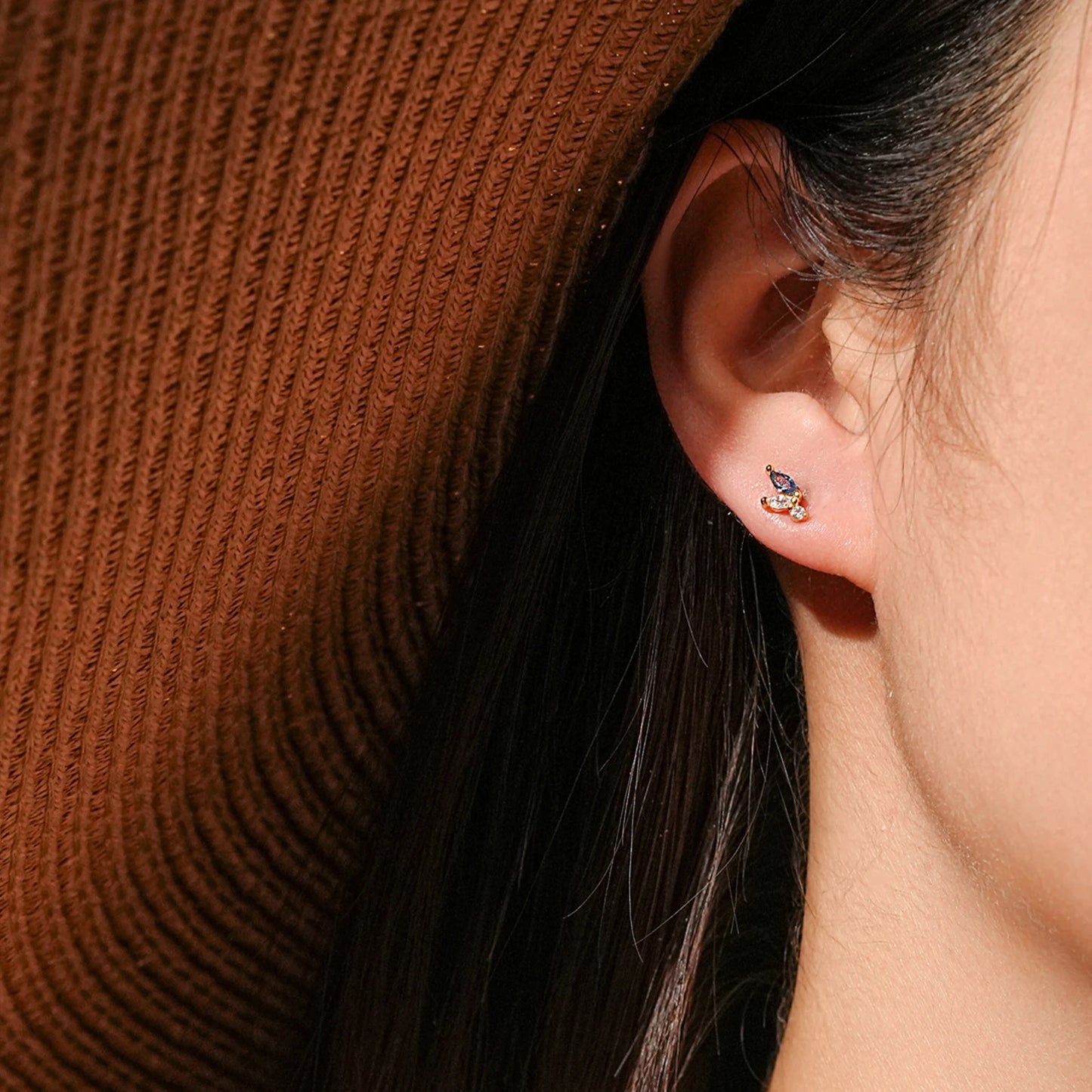 925 Sterling Silver Blue Zircon Irregular Stud Earrings