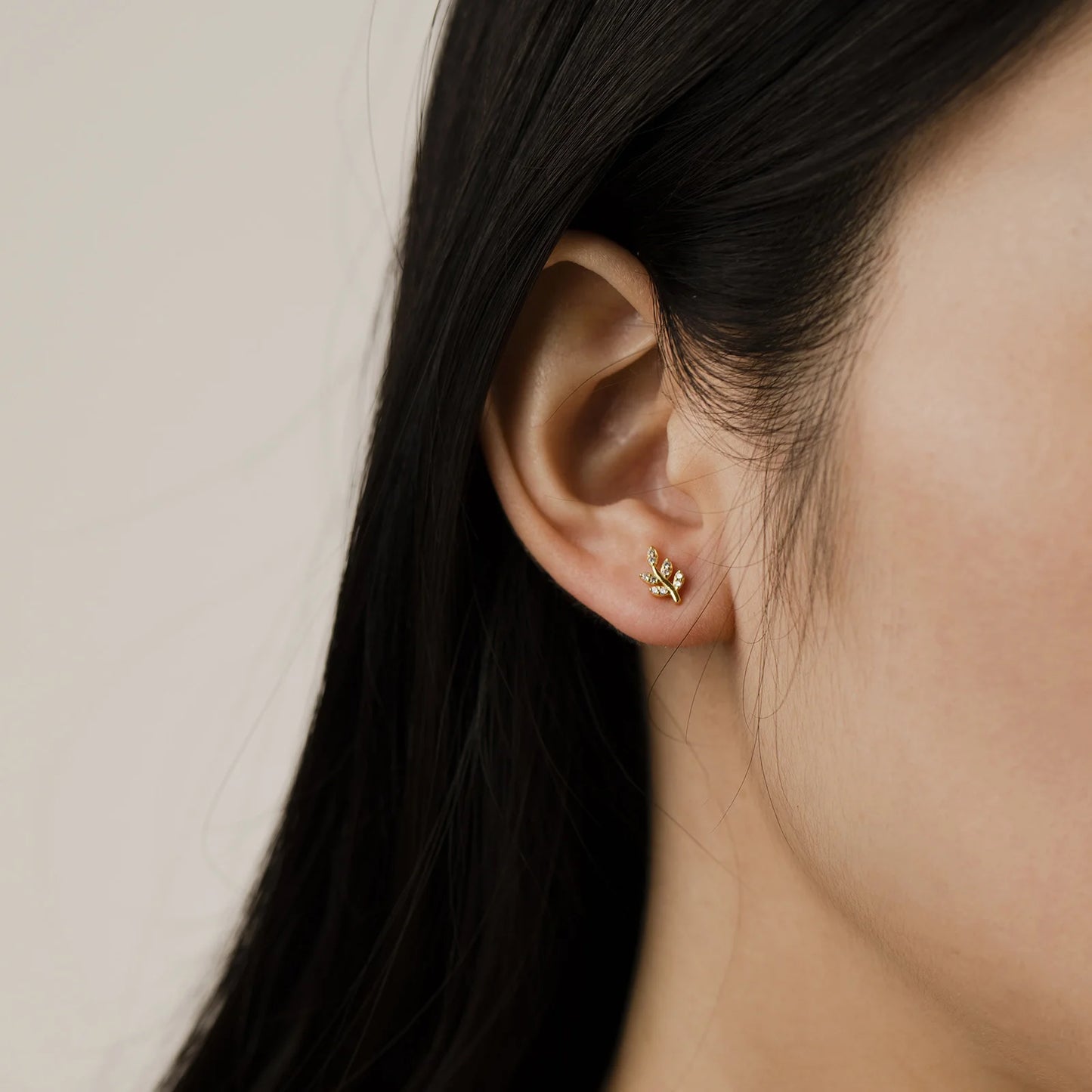 925 Sterling Silver Zircon Crystal Leaf Stud Earrings